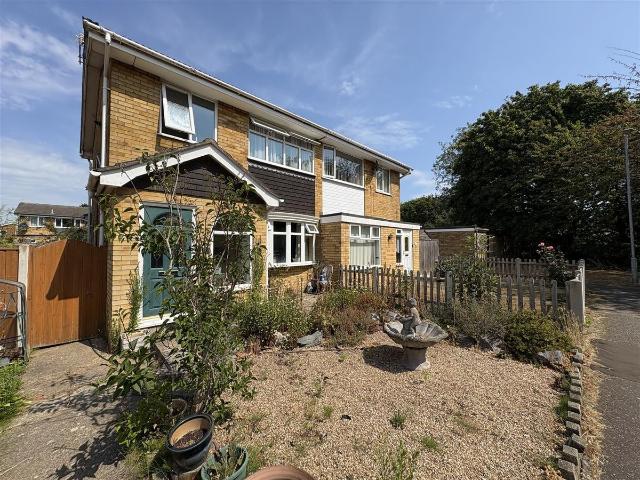 Crofters Walk, Belton NR31, 4 bed semi detached house to rent, £1,150 pcm | PrimeLocation