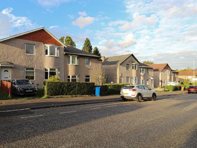 Croftfoot Road, Glasgow, G44 3 bed flat to rent £1,050 pcm £242 pw