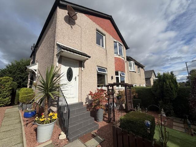Croftfoot Road, Glasgow 2 bed apartment to rent £995 pcm £230 pw