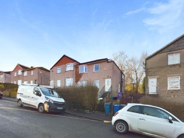 Crofthill Road, Glasgow, G44 5QE, United Kingdom | 3 bed apartment for rent #139475183 | Rentberry
