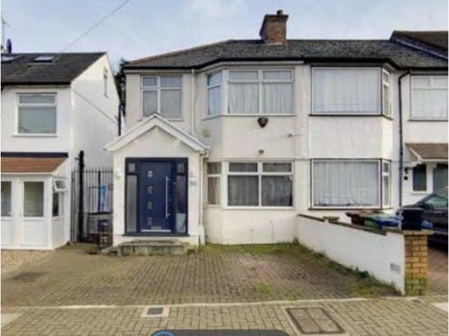 Crofts Road, Harrow HA1, 4 bed end terrace house to rent, £2,600 pcm | PrimeLocation