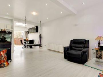 Crofts Road, Harrow HA1, 4 bed end terrace house to rent, £2,600 pcm | PrimeLocation