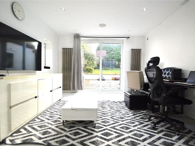 Croham Close, South Croydon CR2, 4 bed semi detached house to rent, £3,000 pcm | PrimeLocation