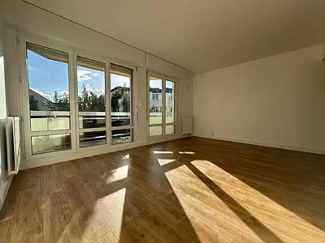 Croissy sur Seine 78290 Location appartement 3 pièces t3 terrasse cave
