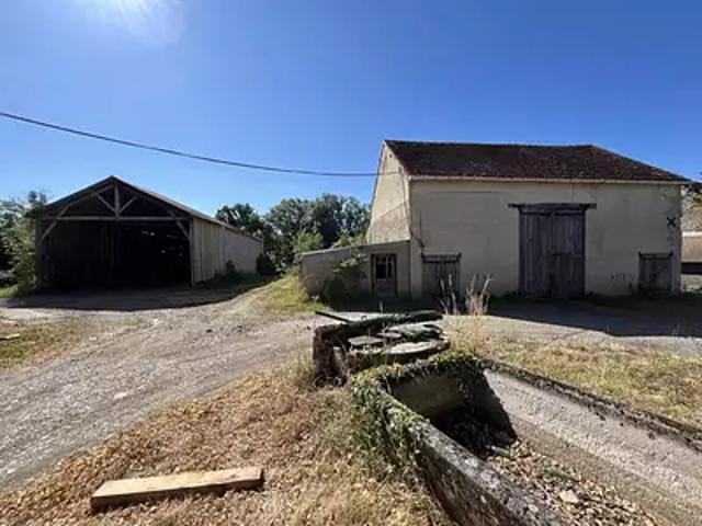 Cromac 87160 Achat / Vente maison 4 pièces t4 au dernier étage parking
