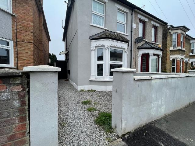 Cromer Road, Romford RM7, 3 bed terraced house to rent, £2,100 pcm | PrimeLocation