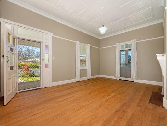 Crompton House Available for rent now! newly renovated