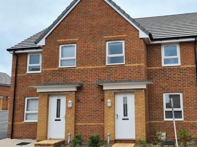 Cromwell Avenue, East Cowes PO32, 3 bed property to rent, £1,200 pcm | PrimeLocation