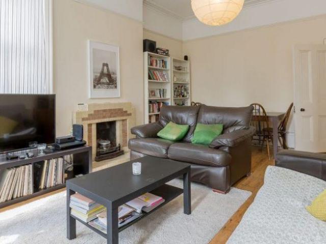 Cromwell Avenue, Hornsey Lane, London, N6 5LF, United Kingdom | 4 bed apartment for rent #131563841 | Rentberry