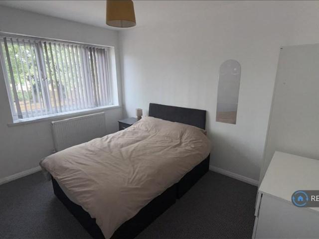 Cromwell Lane, Birmingham, B31 1 bed in a house share to rent £475 pcm £110 pw
