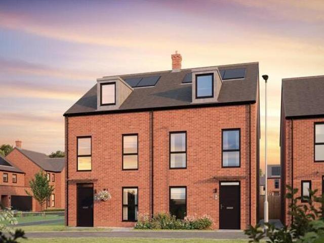 Cromwell Lane, Coventry, 4 Bedroom Town