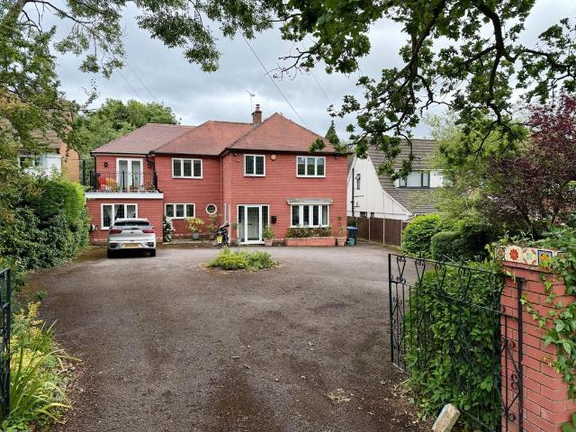 Cromwell Lane, KENILWORTH, CV8 4 bed property to rent £2,300 pcm £531 pw