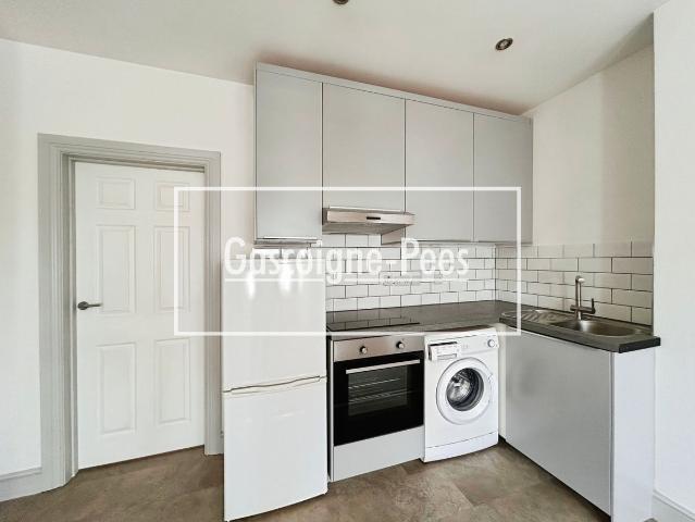 Cromwell Road, Basingstoke RG21, 1 bed flat to rent, £1,050 pcm | PrimeLocation