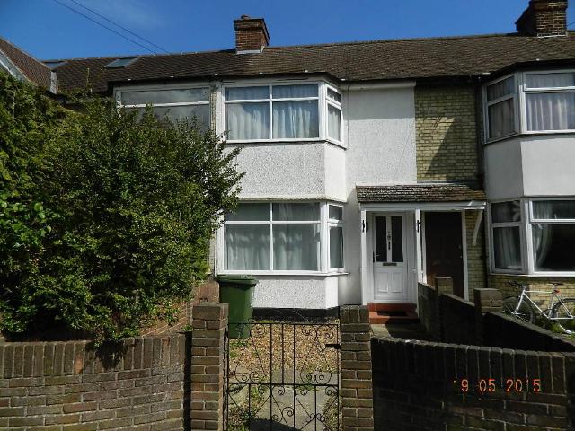 Cromwell Road, Cambridge CB1 3 bed terraced house to rent £1,850 pcm £427 pw