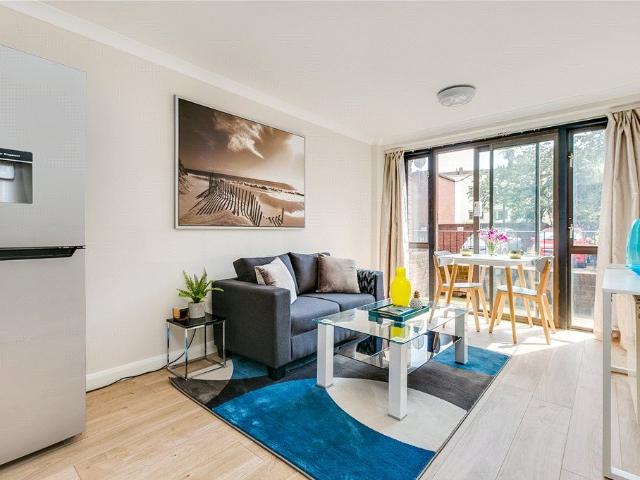 Cromwell Road, Kensington, London SW5, 1 bed flat to rent, £2,100 pcm | PrimeLocation