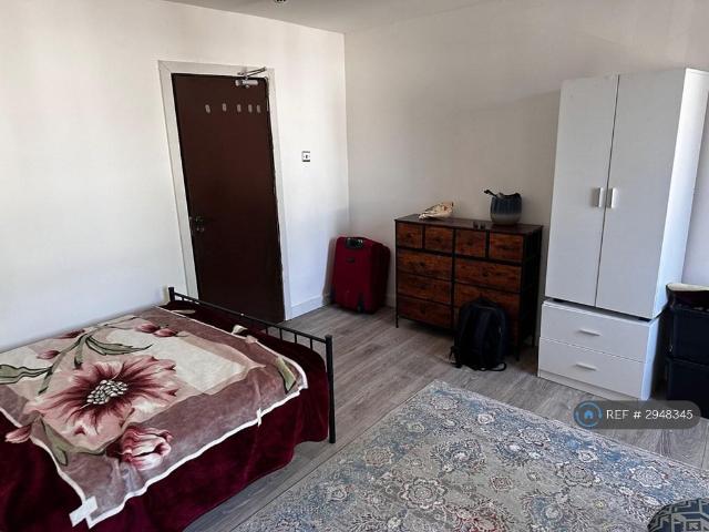 Cromwell Road, London, N10 1 bed in a house share to rent £950 pcm £219 pw