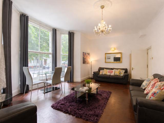 Cromwell Road, London SW5, 2 bed flat to rent, £4,333 pcm | PrimeLocation