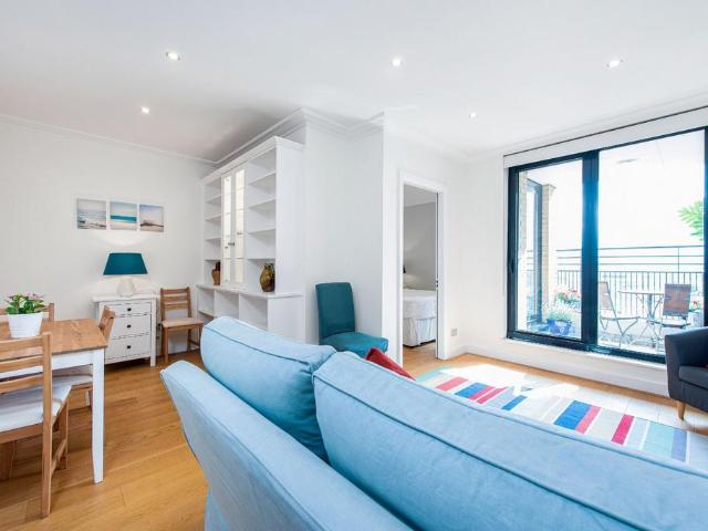 Cromwell Road, South Kensington. 1 bed flat to rent £2,750 pcm £635 pw