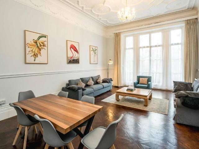Cromwell Road, London SW7, 2 bed flat to rent, £4,100 pcm | PrimeLocation