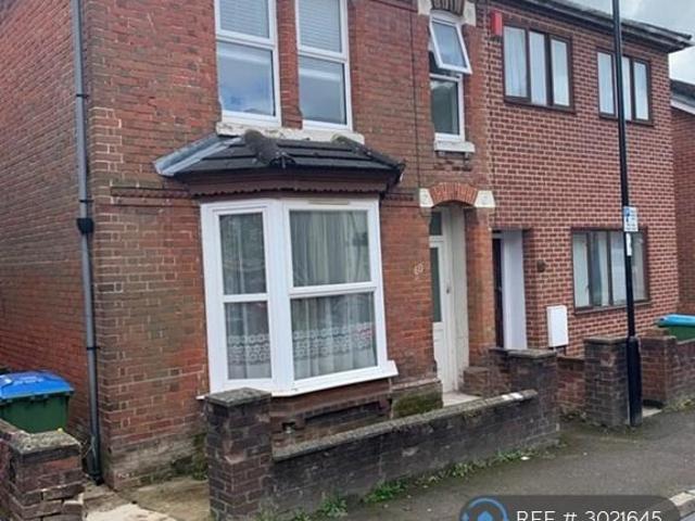 Cromwell Road, Southampton, SO15 2 bed flat to rent £1,600 pcm £369 pw