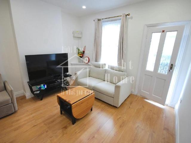 CROMWELL ROAD 3 bed terraced house to rent £2,350 pcm £542 pw