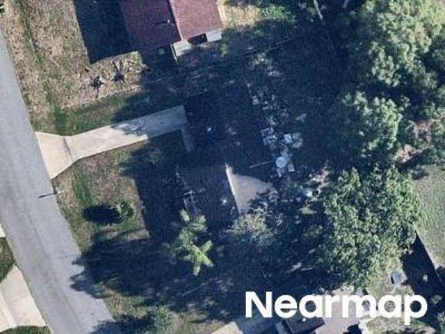 Crooked Pine Dr