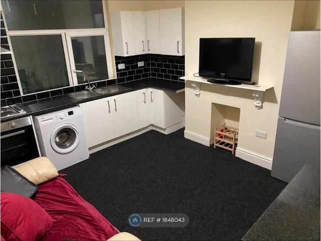 Crookes Valley Road, Sheffield S10, 2 bed shared accommodation to rent, £533 pcm | PrimeLocation