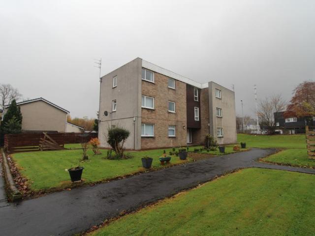 Crookston Grove, Glasgow G52 2 bed flat to rent £895 pcm £207 pw