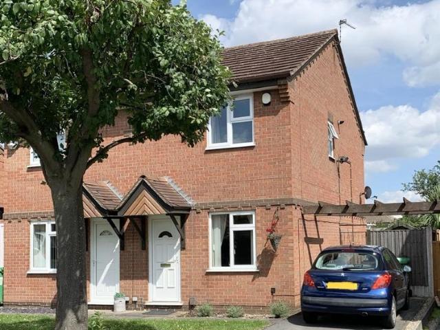 Cropton Crescent, Nottingham, NG8 2 bed semi detached house to rent £1,000 pcm £231 pw