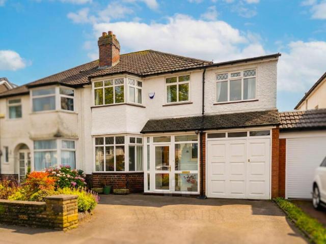 Cropthorne Road, Solihull B90 4 bed house to rent £1,850 pcm £427 pw