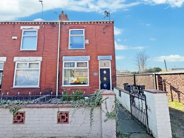 Crosby Street, Atherton M46, 2 bed end terrace house to rent, £900 pcm | PrimeLocation