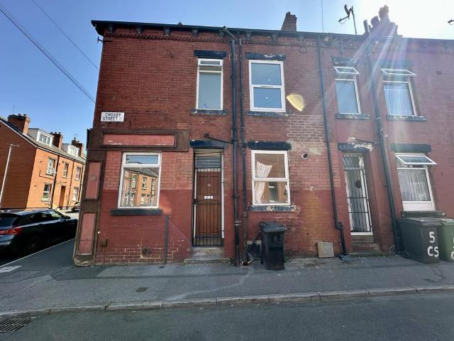 Crosby Road, LEEDS 4 bed house to rent £1,100 pcm £254 pw