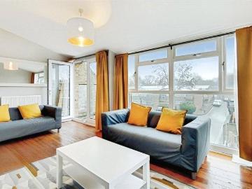 Crosby Walk, London, SW2 4 bed maisonette to rent £3,500 pcm £808 pw