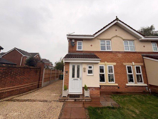 Crosier Walk, Preston PR4 3 bed semi detached house to rent £1,100 pcm £254 pw