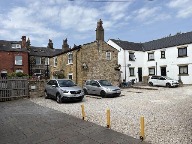 Cross Chapel Street, Leeds 3 bed apartment to rent £1,677 pcm £387 pw