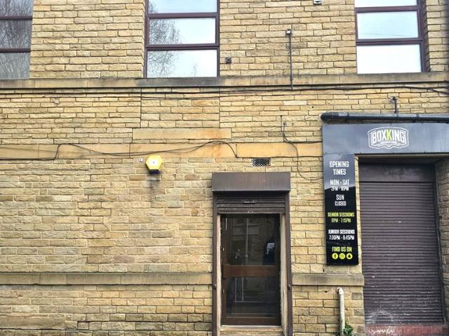 Cross Foundry Street, Dewsbury WF13, Studio to rent, £400 pcm | PrimeLocation