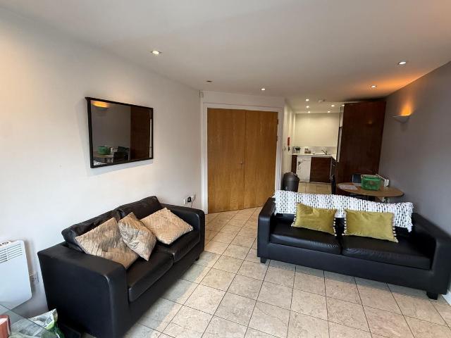 Cross Granby Terrace, Leeds LS6, 2 bed shared accommodation to rent, £1,213 pppm | PrimeLocation
