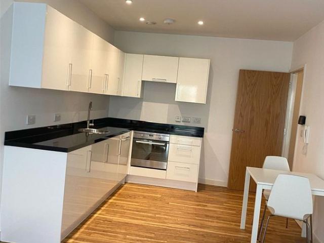 Cross Green Lane, Aire Cross Green Lane LS9, 1 bed flat to rent, £850 pcm | PrimeLocation