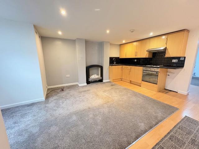 Cross Green Lane, Leeds LS15, 1 bed flat to rent, £800 pcm | PrimeLocation