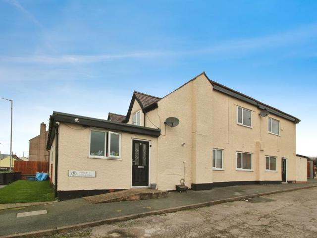 Cross Keys Inn, Buckley CH7 2 bed apartment to rent £800 pcm £185 pw