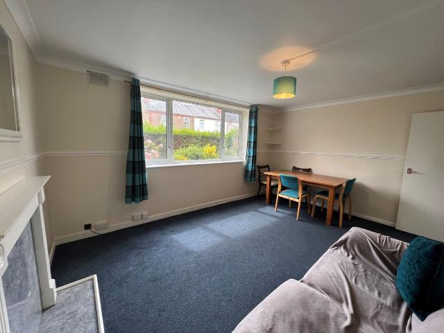 Cross Road, Coventry CV6, 2 bed flat to rent, £850 pcm | PrimeLocation