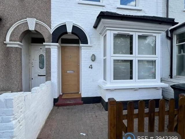 Cross Road, London, EN1 3 bed terraced house to rent £2,450 pcm £565 pw