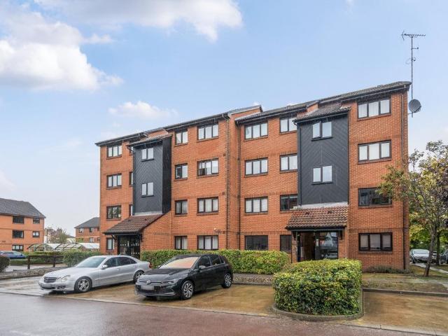 Cross Road, Wimbledon, London, SW19 2 bed flat to rent £2,200 pcm £508 pw