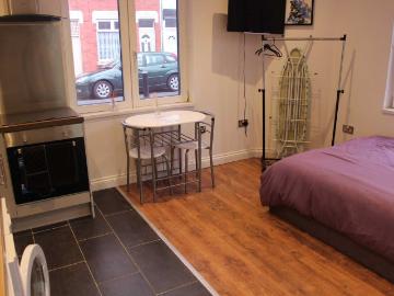 Cross Street, Belgrave LE4, 1 bed flat to rent, £675 pcm | PrimeLocation