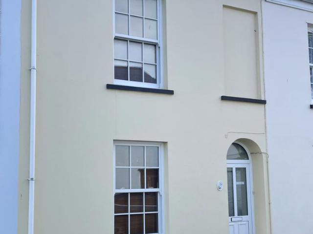 Cross Street, Northam, EX39 3 bed cottage to rent £1,100 pcm £254 pw