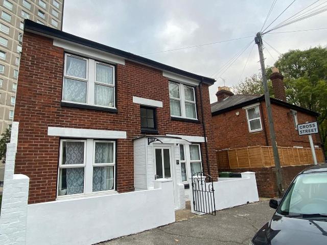Cross Street, Southsea PO5, 3 bed property to rent, £1,700 pcm | PrimeLocation