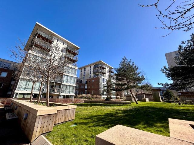 Cross Street, Portsmouth, PO1 2 bed apartment to rent £1,495 pcm £345 pw
