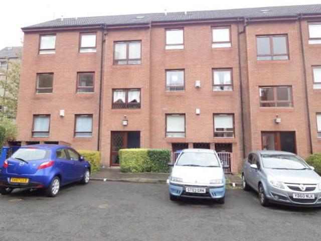 Cross Street, Paisley, Renfrewshire PA1, 2 bed flat to rent, £650 pcm | PrimeLocation
