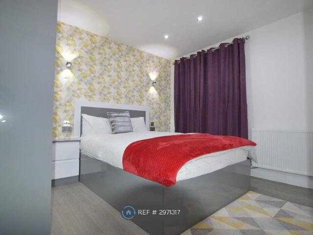 Cross Street, Reading RG1, 1 bed flat to rent, £1,250 pcm | PrimeLocation