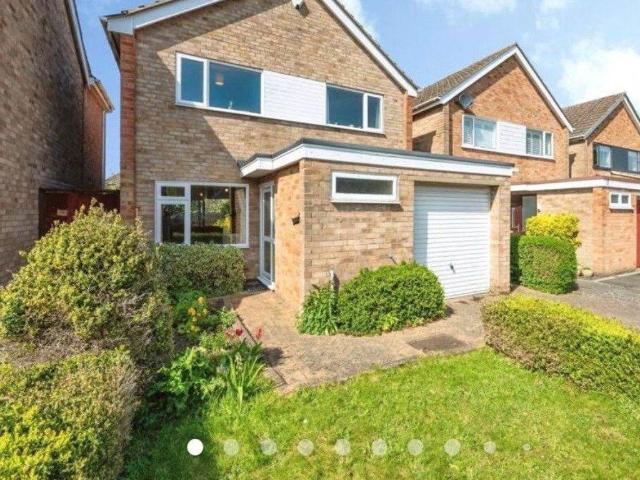 Crossfields Road, Warwick CV34 3 bed house to rent £1,600 pcm £369 pw